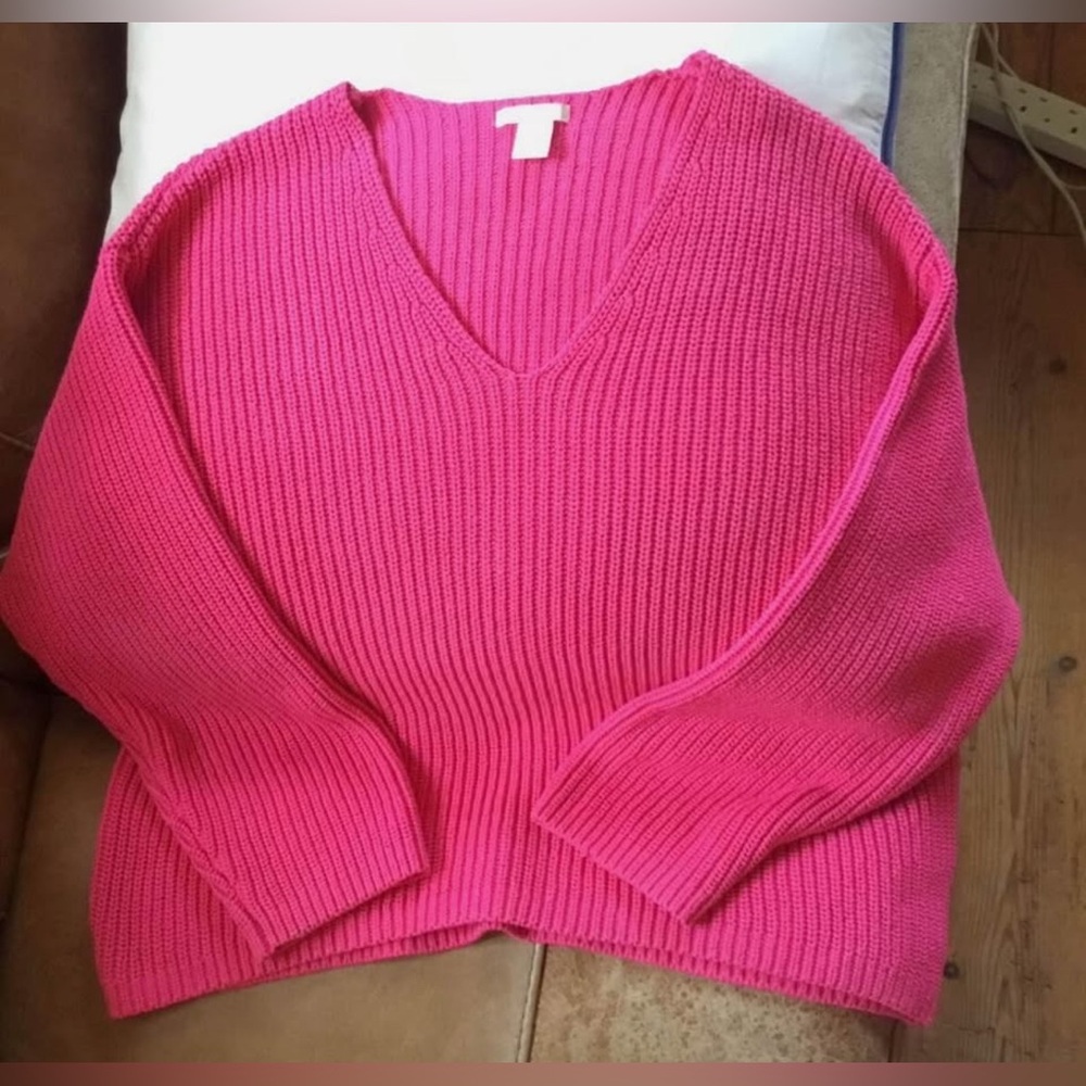 H&M: Vibrant Pink V-Neck Sweater